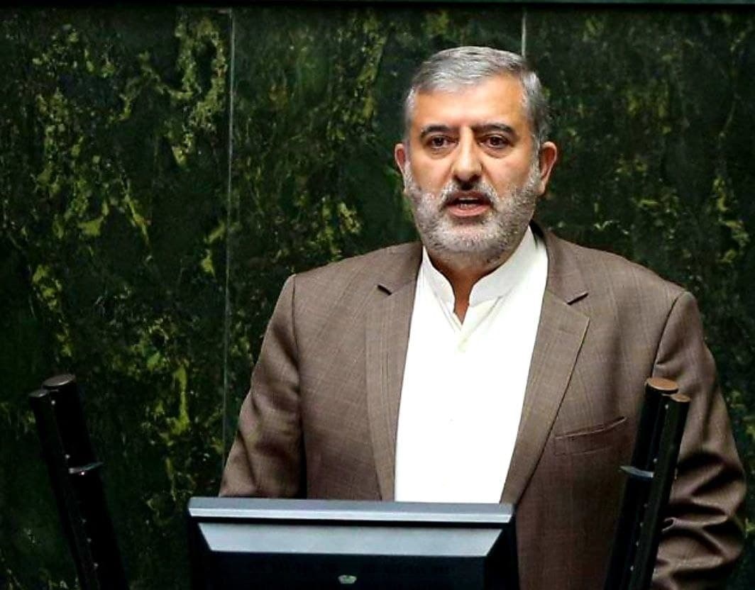 نه تنها بنده بلکه اطرافیانم خودرویی دریافت نکردهاند/ مدعیان سند بیاورند، خودرو برای خودشان