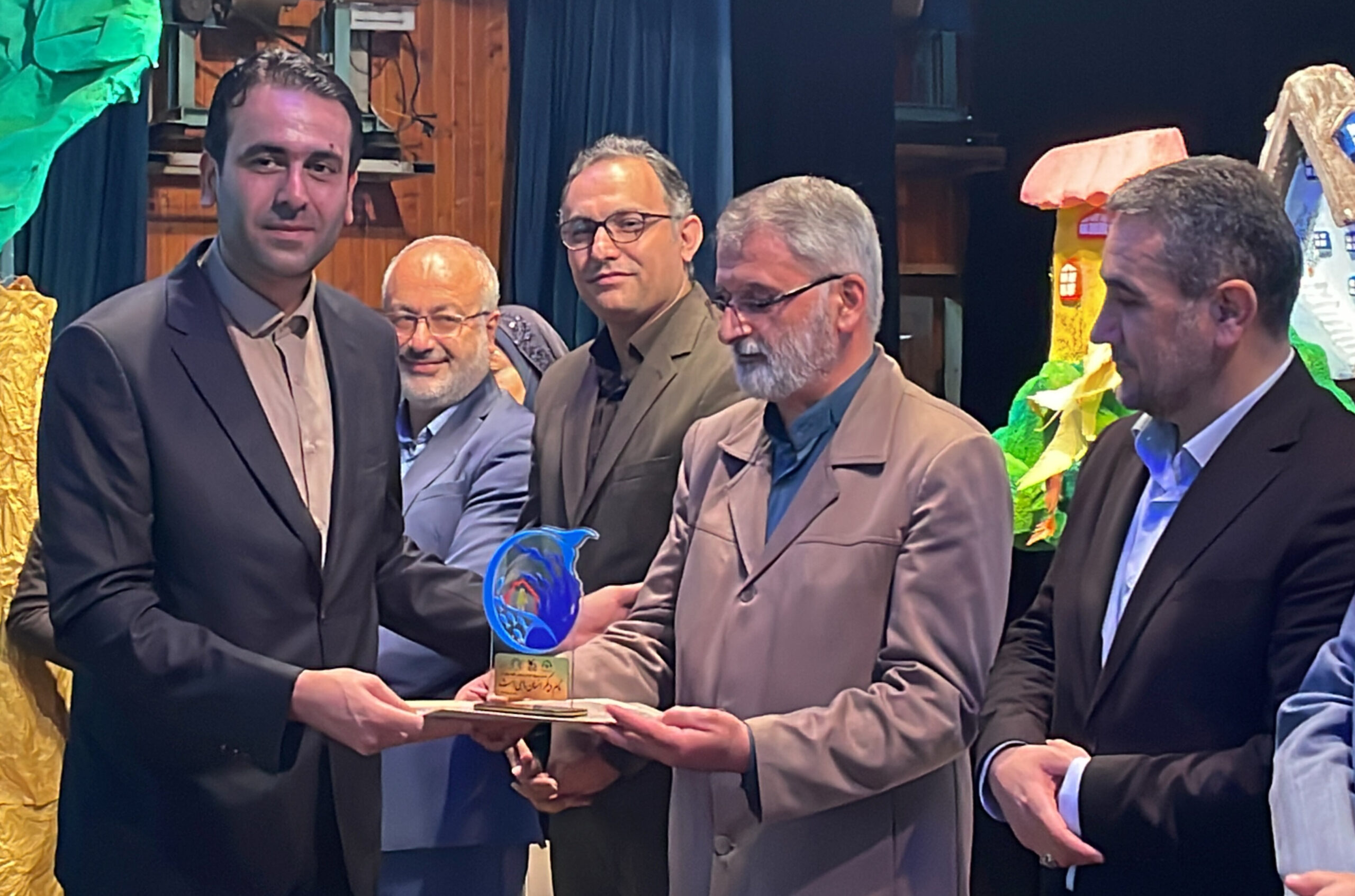 شهردار سیاهکل رتبه برترِ هفته ملی کودک در شمال کشور را کسب کرد