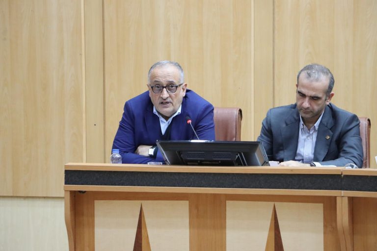 بیش از ۶۵ درصد چای خشک تولید امسال خریدار ندارد / زمینه فروش باغات برای ویلاسازی فراهم شده است