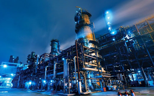 انتقال روزانه ۳۲۰ میلیون لیتر انواع فرآورده‌های نفتی در کشور