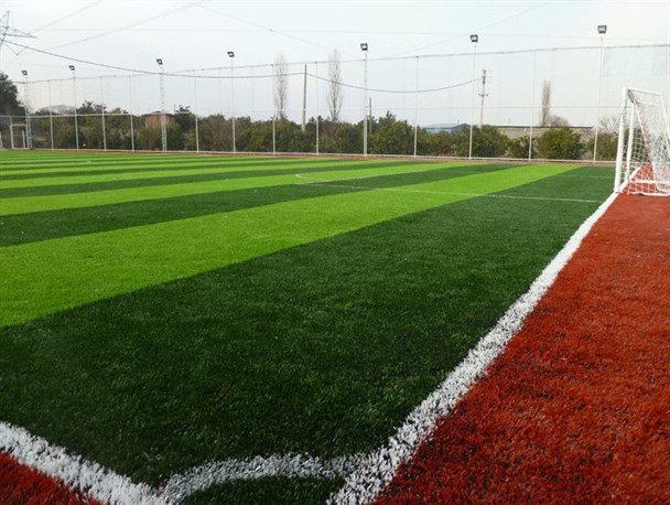 دومین شهرستان بزرگ شرق گیلان، زمین فوتبال  ندارد!