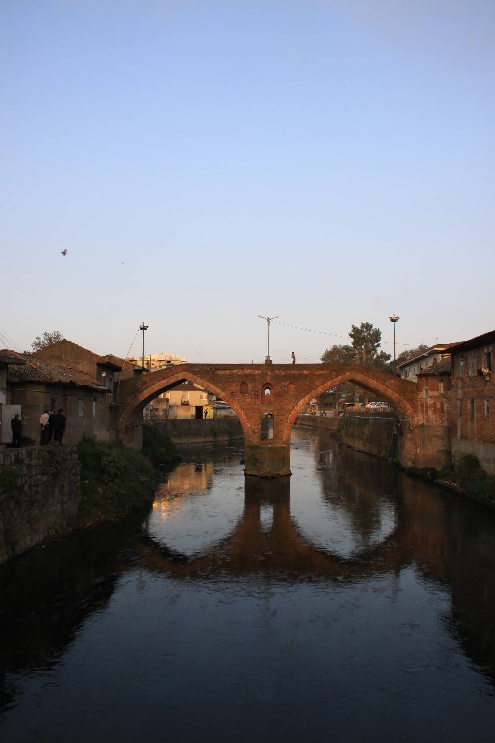 پل خشتی یکی از عناصر هویتی و تمدنی لنگرود است / گذر گردشگری فرهنگی در لنگرود احداث شود