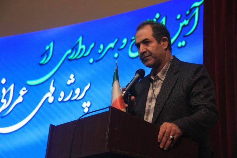 جمهوری اسلامی با فروش یک میلیون بشکه کشور را اداره می‌کند اما قبل از انقلاب با فروش ۶ میلیون بشکه!