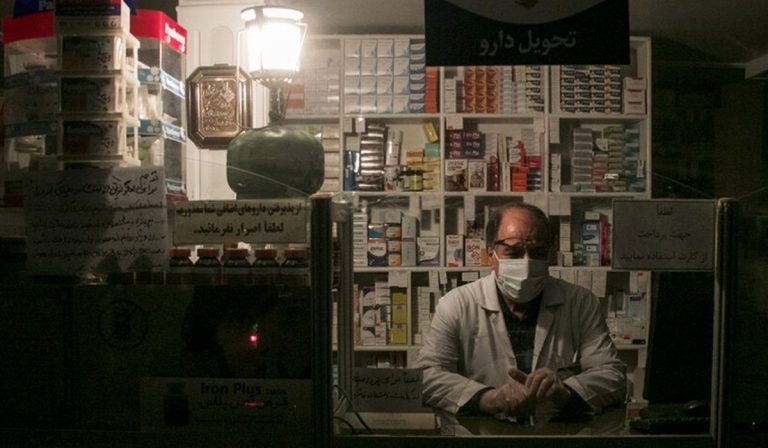 امسال تابستان سختی داریم؛ توصیه میکنم مردم بادبزن و آفتابه تهیه کنند