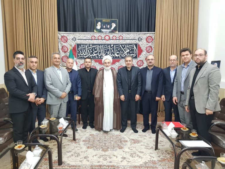 تغییر رویکرد از «کارخانه‌سازی» به «صنعت‌سازی» و تمرکز بر صنایع کوچک و متوسط سازگار با محیط‌زیست