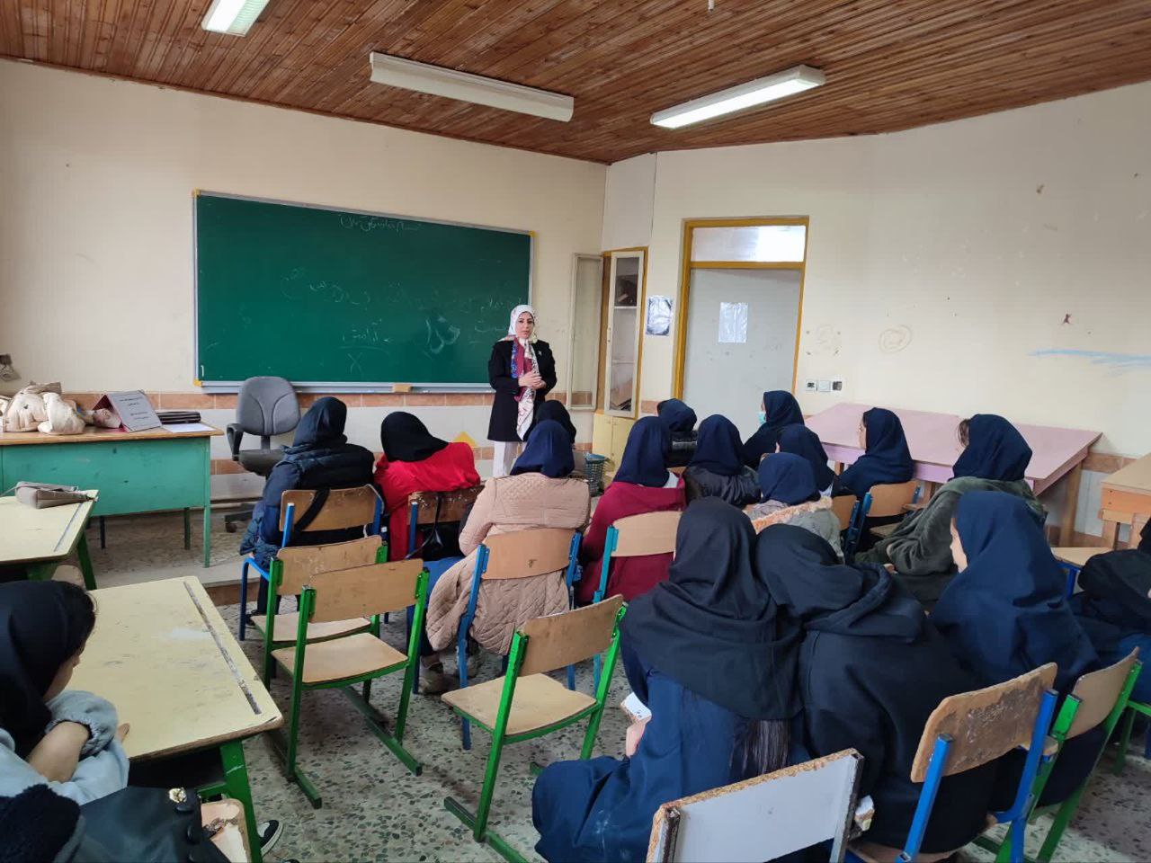برگزاری ۲ کارگاه آسیبهای اجتماعی در آستانهاشرفیه و سیاهکل با محوریت خانواده و بازگشت به زندگی