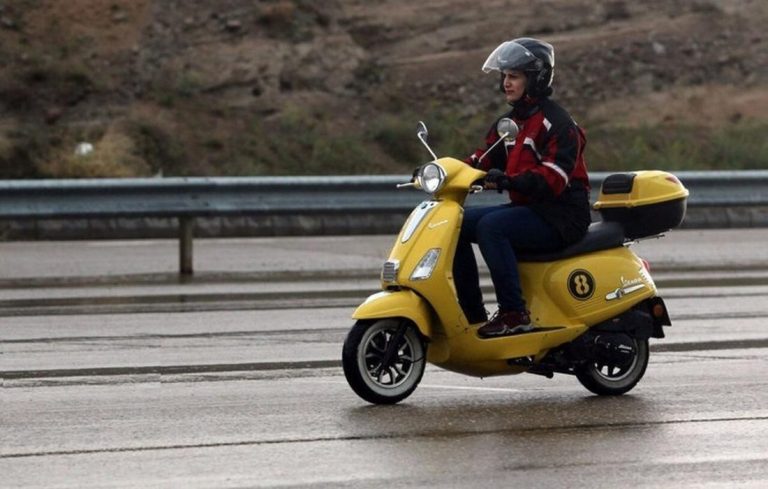 برای موتورسواری خانم‌ها نیاز به قانون و مقررات جدید نداریم / مشغول هماهنگی بین دستگاهی هستیم