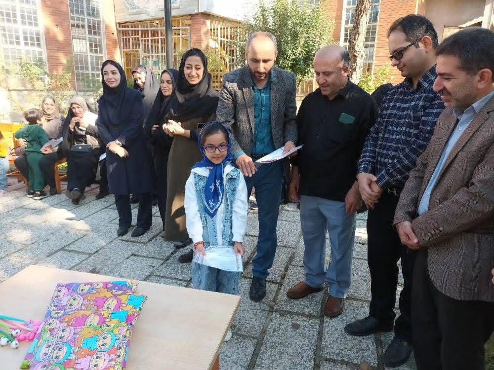تقدیر از عضو خردسال کتابخانه امام علی دیلمان