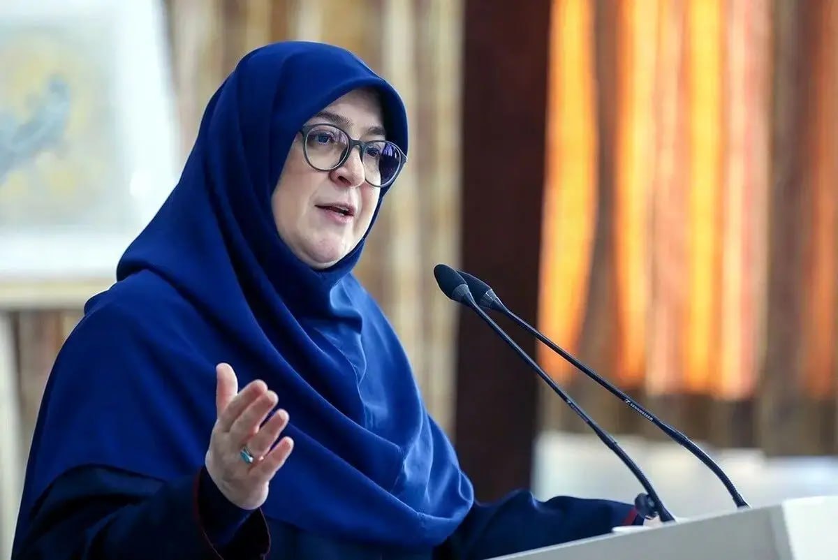 مهاجرانی: قیمت بنزین جایگاه از شنبه ۵ هزار تومان میشود