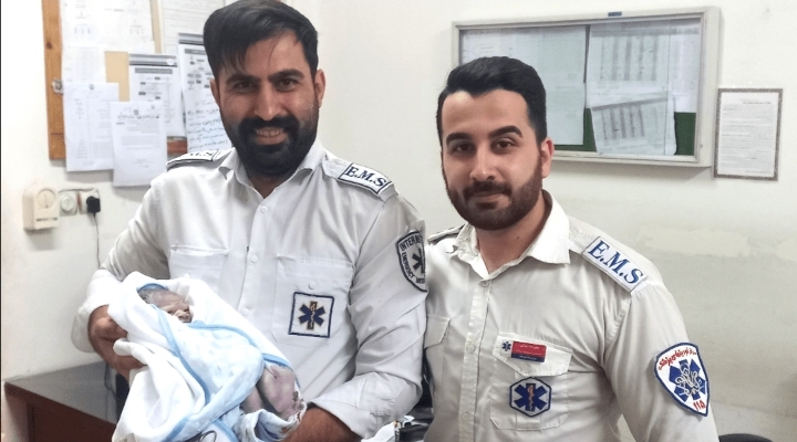 تولد نوزاد عجول در آمبولانس اورژانس ۱۱۵ رشت