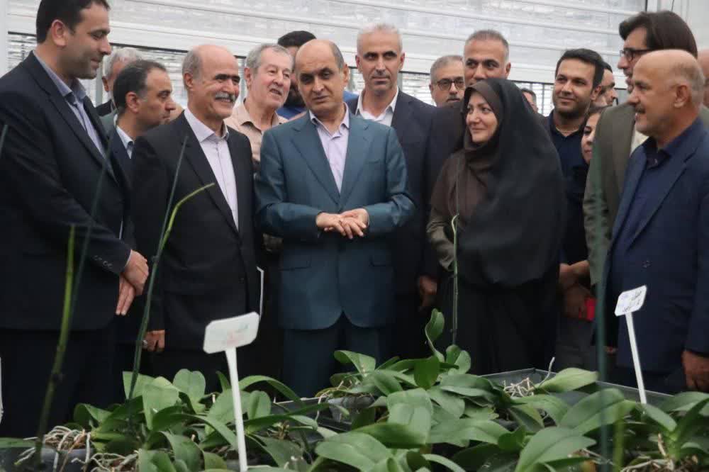بازدید استاندار گیلان از شهرک بزرگ گلخانه ای دیسام سیاهکل